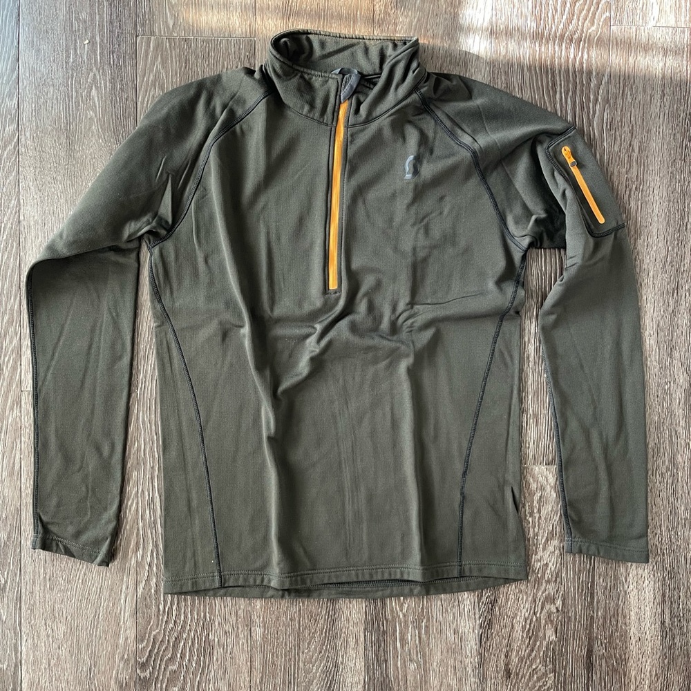 Scott Dark Grey 1/4 Zip w/ Yellow zipper Large